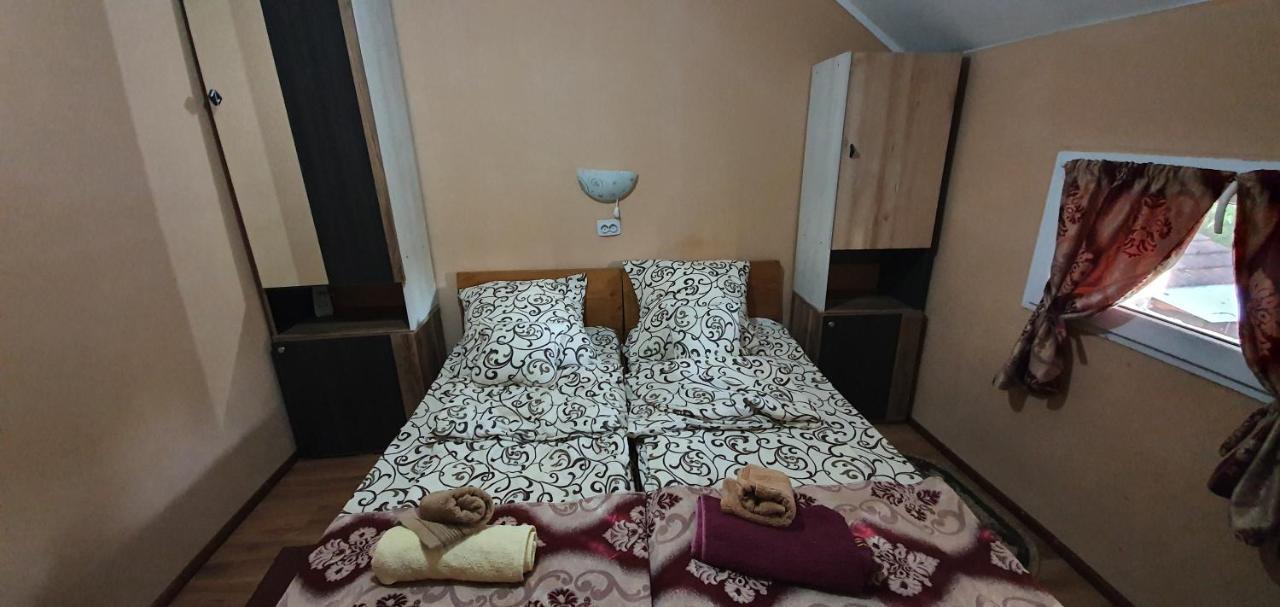 Bed and Breakfast Balla House Tărcaia Exterior foto
