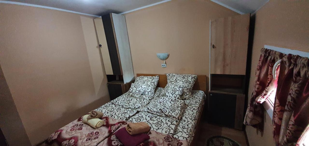 Bed and Breakfast Balla House Tărcaia Exterior foto