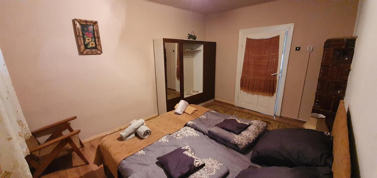 Bed and Breakfast Balla House Tărcaia Exterior foto