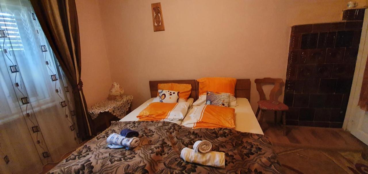 Bed and Breakfast Balla House Tărcaia Exterior foto